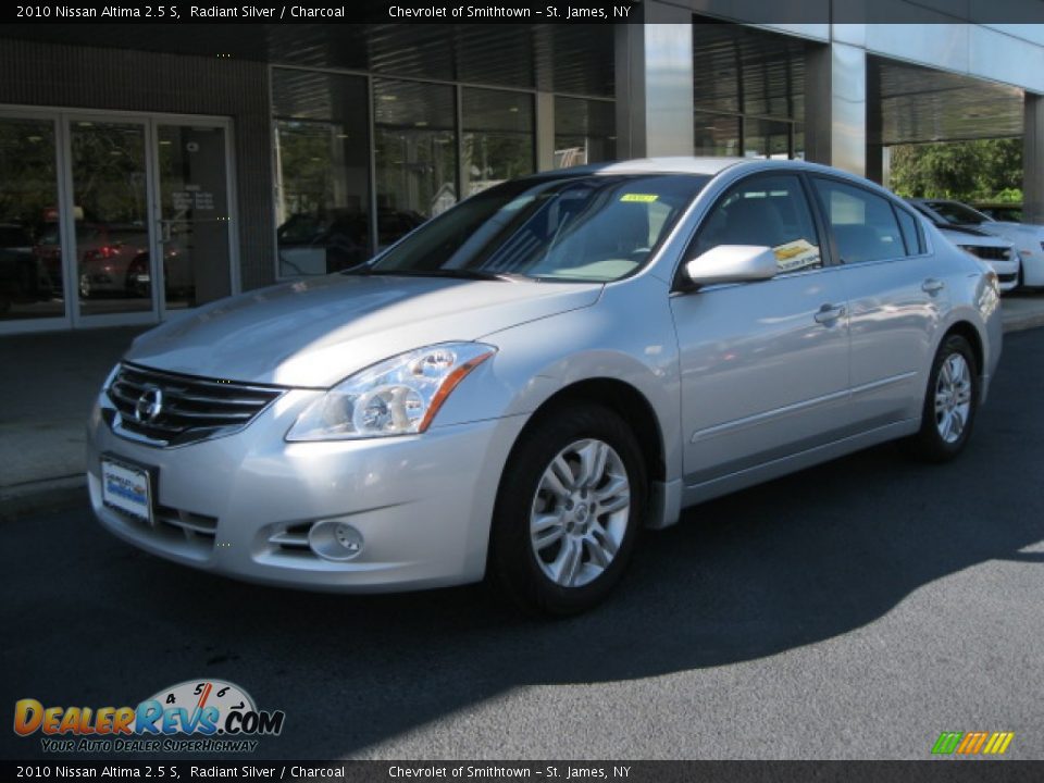 2010 Nissan Altima 2.5 S Radiant Silver / Charcoal Photo #2