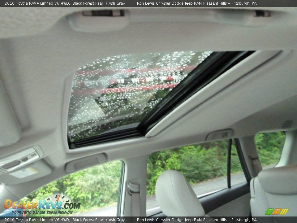 Sunroof of 2010 Toyota RAV4 Limited V6 4WD Photo #22