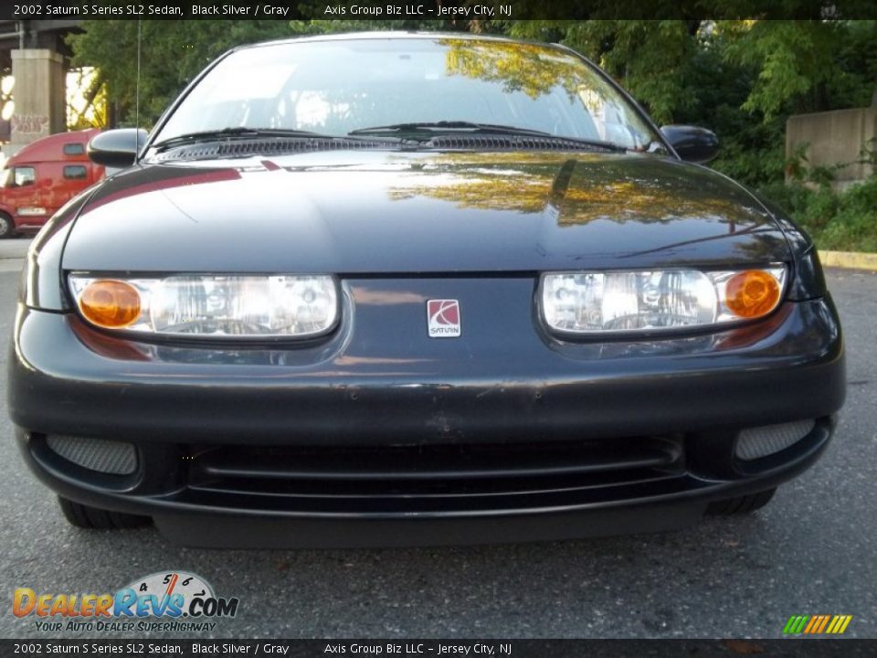 2002 Saturn S Series SL2 Sedan Black Silver / Gray Photo #18