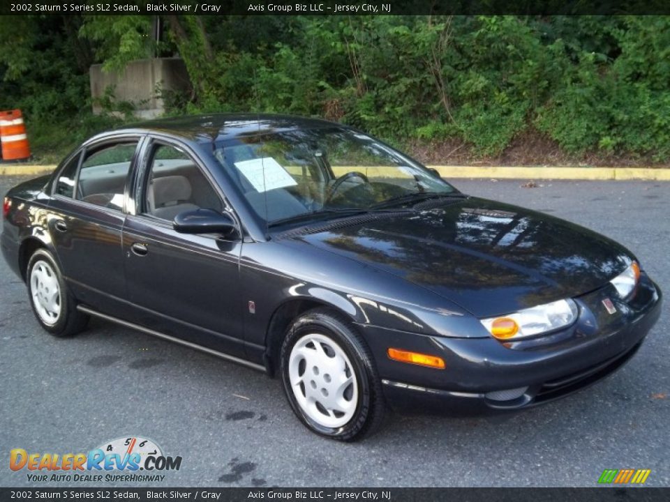 2002 Saturn S Series SL2 Sedan Black Silver / Gray Photo #19