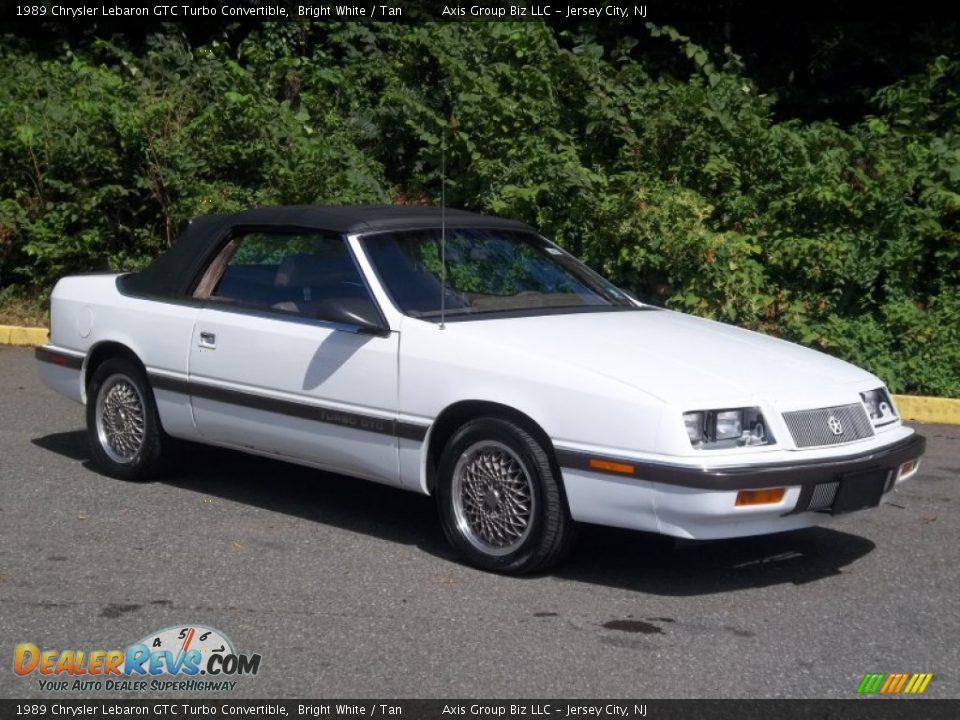 Front 3/4 View of 1989 Chrysler Lebaron GTC Turbo Convertible Photo #3