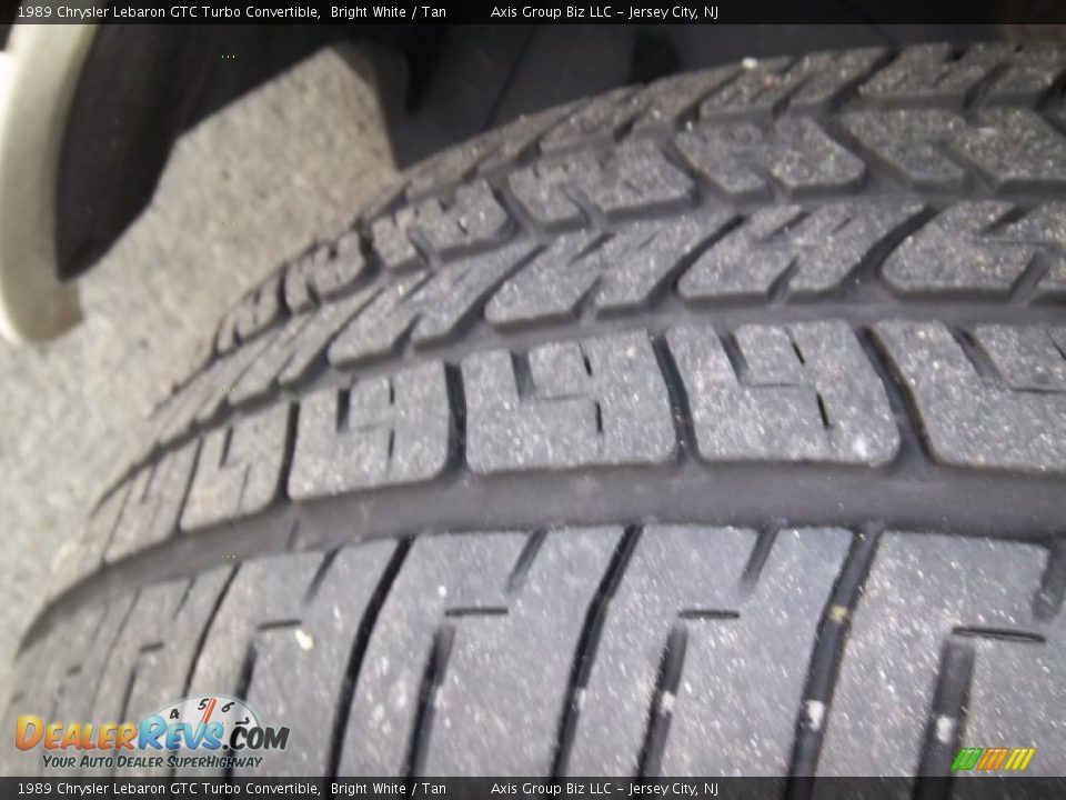 1989 Chrysler Lebaron GTC Turbo Convertible Bright White / Tan Photo #20
