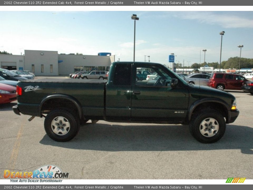 2002 Chevrolet S10 ZR2 Extended Cab 4x4 Forest Green Metallic / Graphite Photo #13