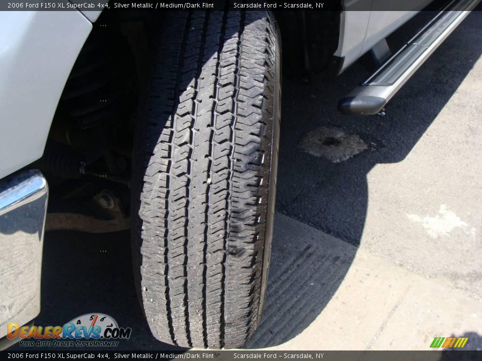 2006 Ford F150 XL SuperCab 4x4 Silver Metallic / Medium/Dark Flint Photo #10