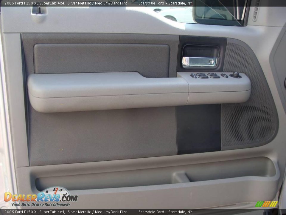 2006 Ford F150 XL SuperCab 4x4 Silver Metallic / Medium/Dark Flint Photo #11