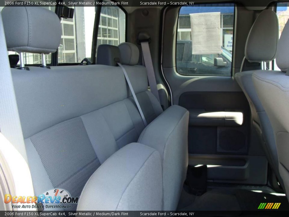 2006 Ford F150 XL SuperCab 4x4 Silver Metallic / Medium/Dark Flint Photo #17