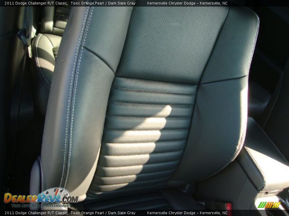 2011 Dodge Challenger R/T Classic Toxic Orange Pearl / Dark Slate Gray Photo #16