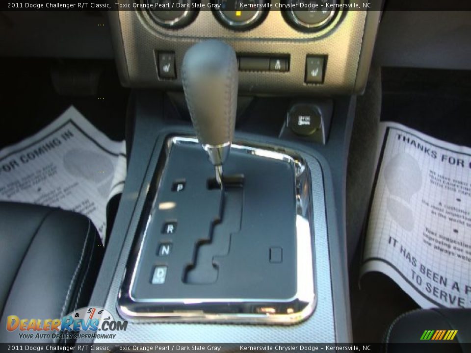 2011 Dodge Challenger R/T Classic Toxic Orange Pearl / Dark Slate Gray Photo #24