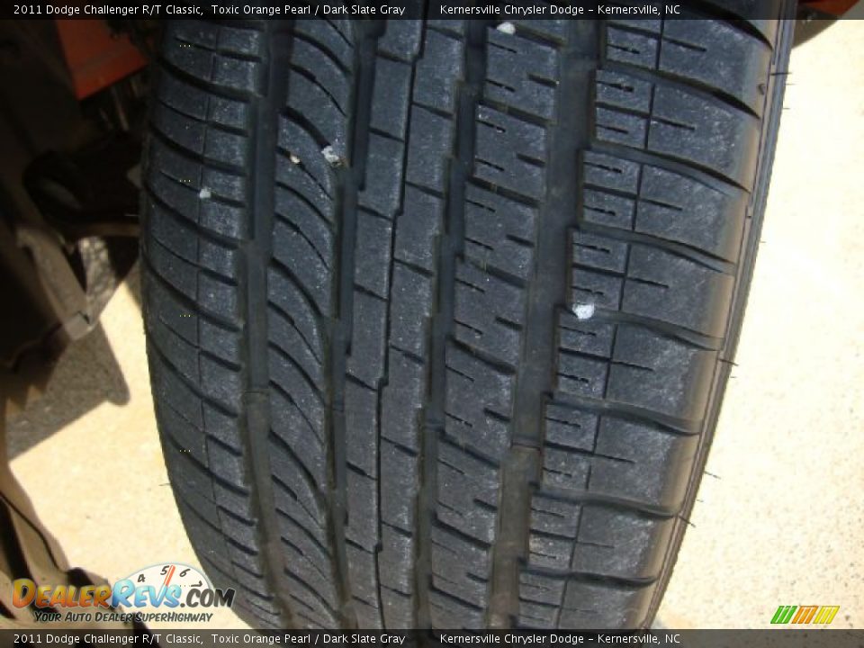 2011 Dodge Challenger R/T Classic Toxic Orange Pearl / Dark Slate Gray Photo #31