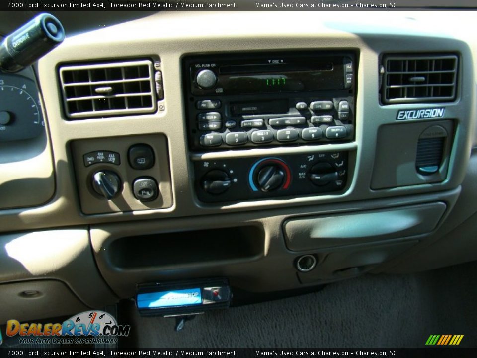 2000 Ford Excursion Limited 4x4 Toreador Red Metallic / Medium Parchment Photo #24