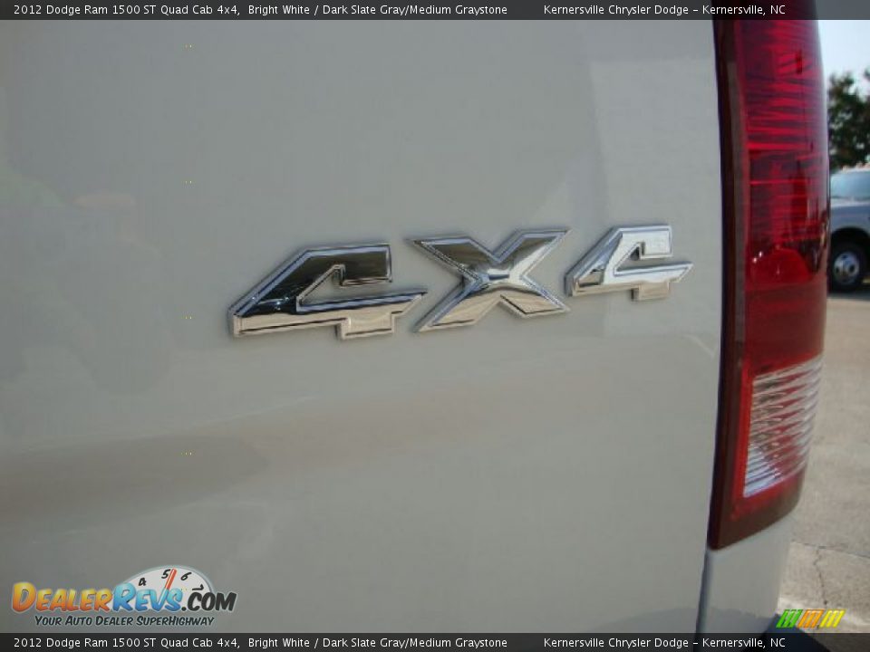 2012 Dodge Ram 1500 ST Quad Cab 4x4 Bright White / Dark Slate Gray/Medium Graystone Photo #14