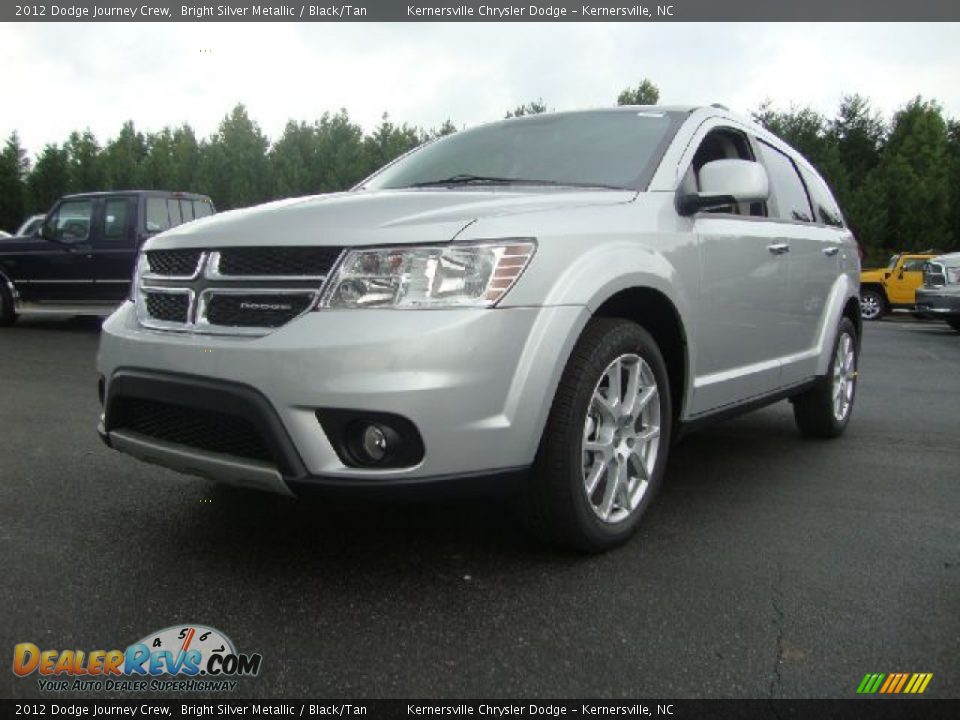 Front 3/4 View of 2012 Dodge Journey Crew Photo #1