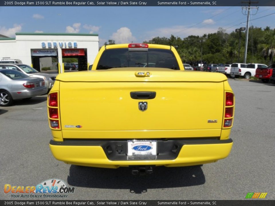2005 Dodge Ram 1500 SLT Rumble Bee Regular Cab Solar Yellow / Dark Slate Gray Photo #10