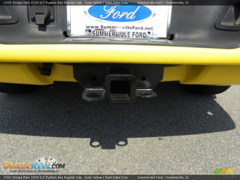2005 Dodge Ram 1500 SLT Rumble Bee Regular Cab Solar Yellow / Dark Slate Gray Photo #11