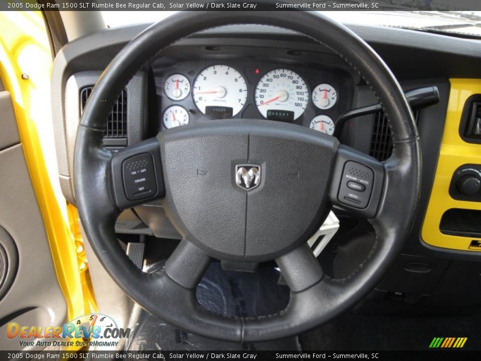 2005 Dodge Ram 1500 SLT Rumble Bee Regular Cab Steering Wheel Photo #19