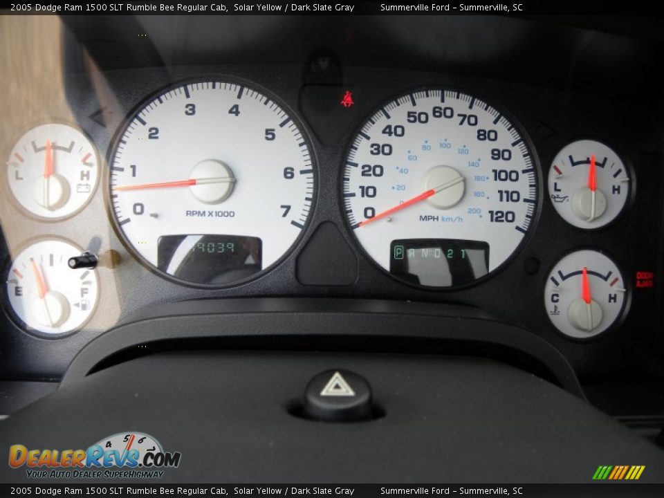 2005 Dodge Ram 1500 SLT Rumble Bee Regular Cab Gauges Photo #20