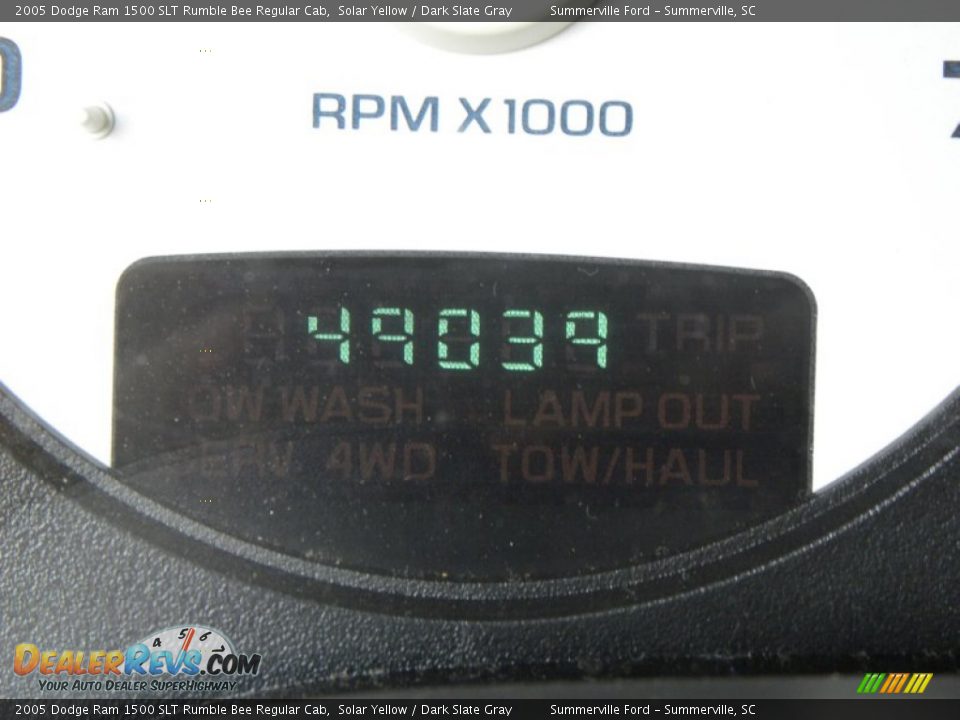 2005 Dodge Ram 1500 SLT Rumble Bee Regular Cab Solar Yellow / Dark Slate Gray Photo #21
