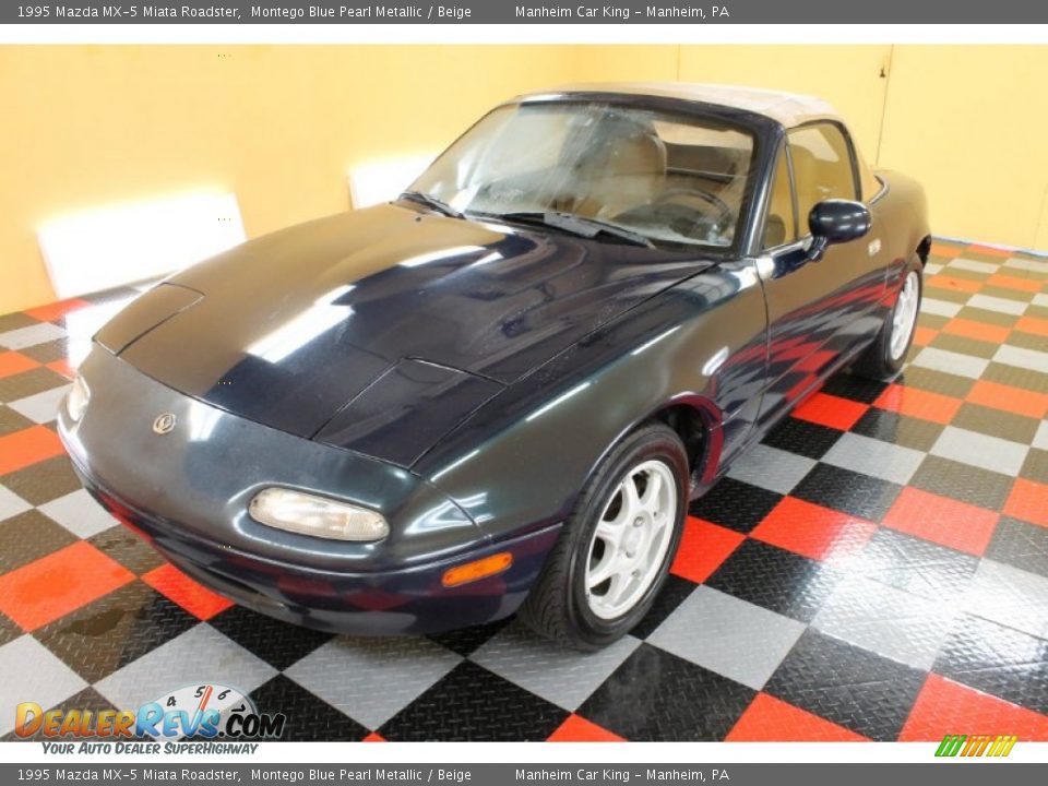 1995 Mazda MX-5 Miata Roadster Montego Blue Pearl Metallic / Beige Photo #2