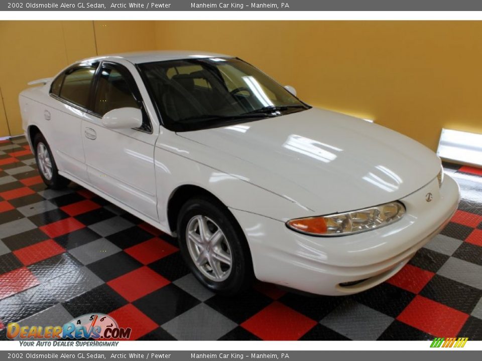 2002 Oldsmobile Alero GL Sedan Arctic White / Pewter Photo #1