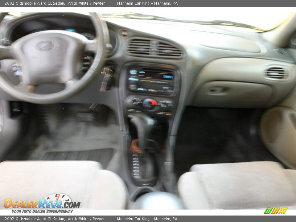 2002 Oldsmobile Alero GL Sedan Arctic White / Pewter Photo #5