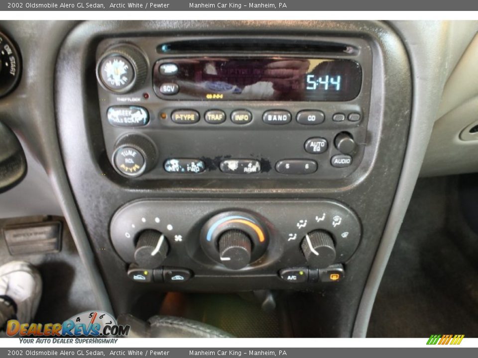 2002 Oldsmobile Alero GL Sedan Arctic White / Pewter Photo #6
