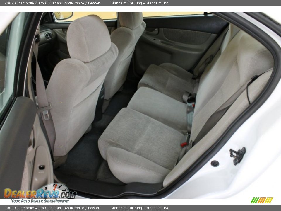 Pewter Interior - 2002 Oldsmobile Alero GL Sedan Photo #11