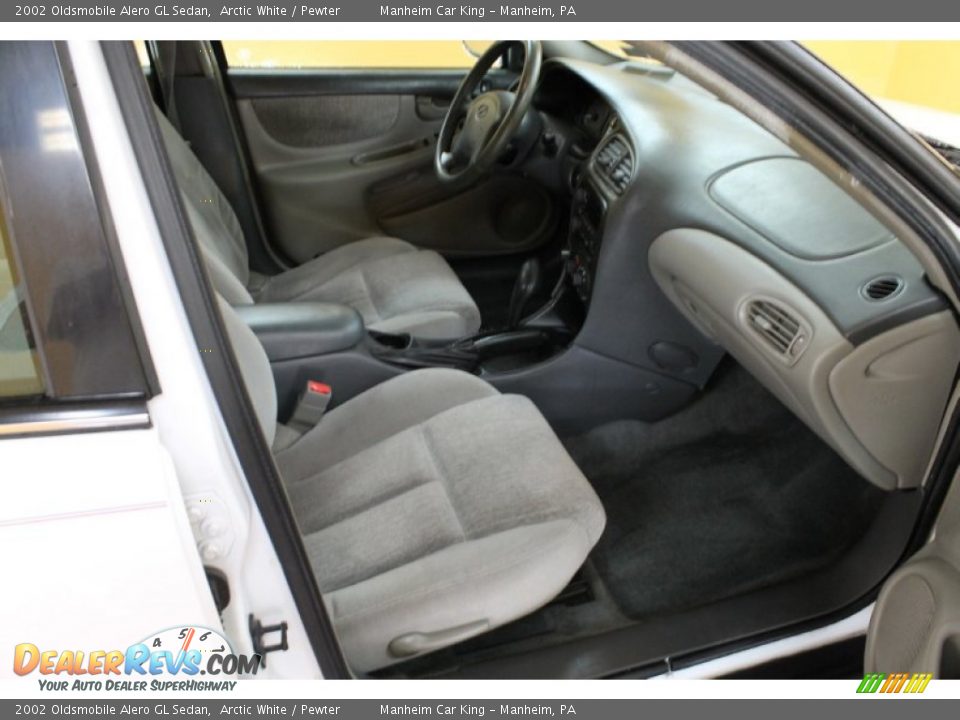 2002 Oldsmobile Alero GL Sedan Arctic White / Pewter Photo #14