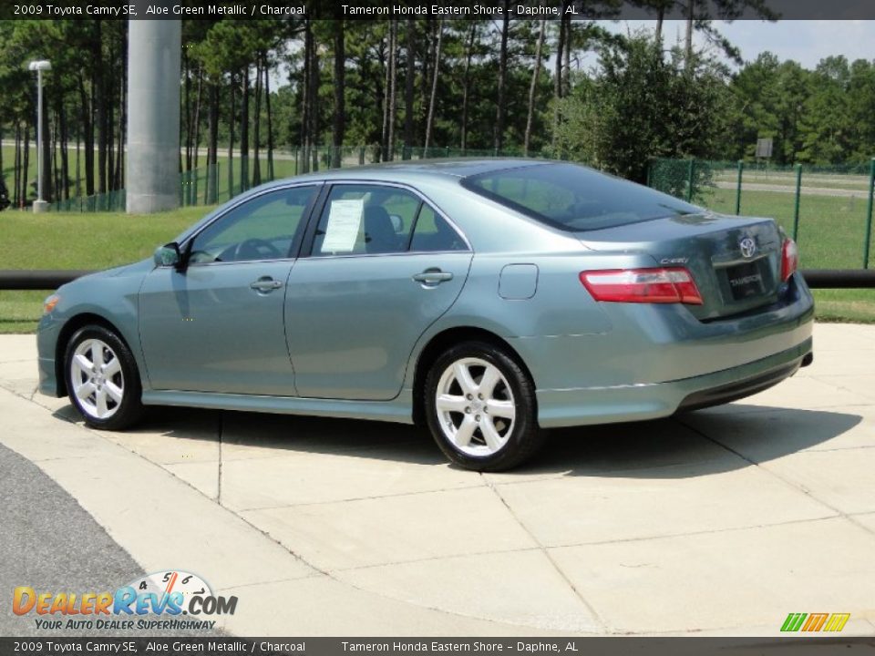 2009 Toyota Camry SE Aloe Green Metallic / Charcoal Photo #6