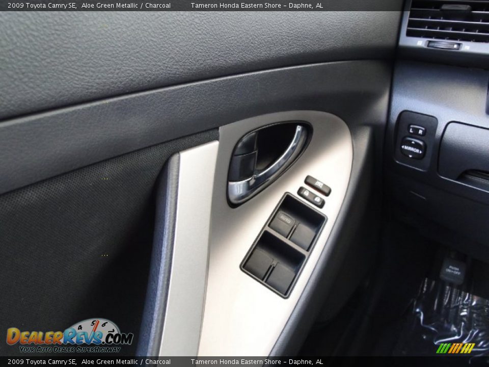 2009 Toyota Camry SE Aloe Green Metallic / Charcoal Photo #15