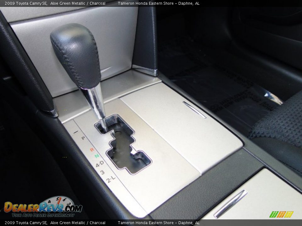 2009 Toyota Camry SE Aloe Green Metallic / Charcoal Photo #21