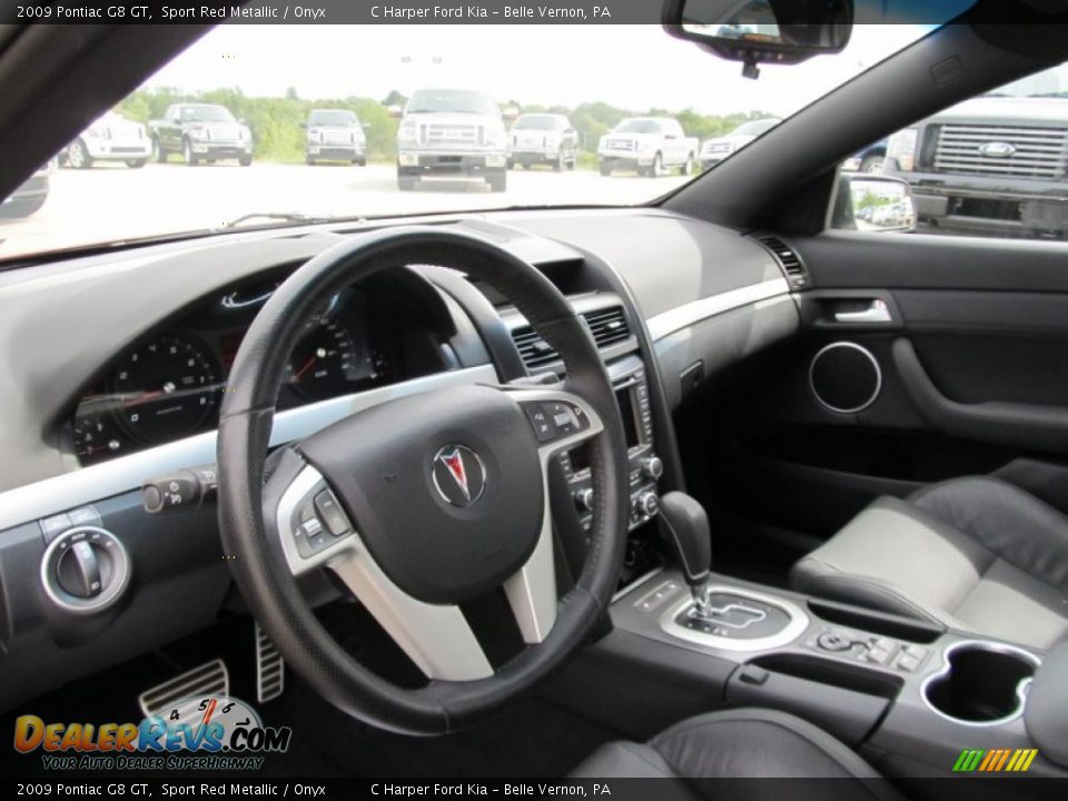 Dashboard of 2009 Pontiac G8 GT Photo #14