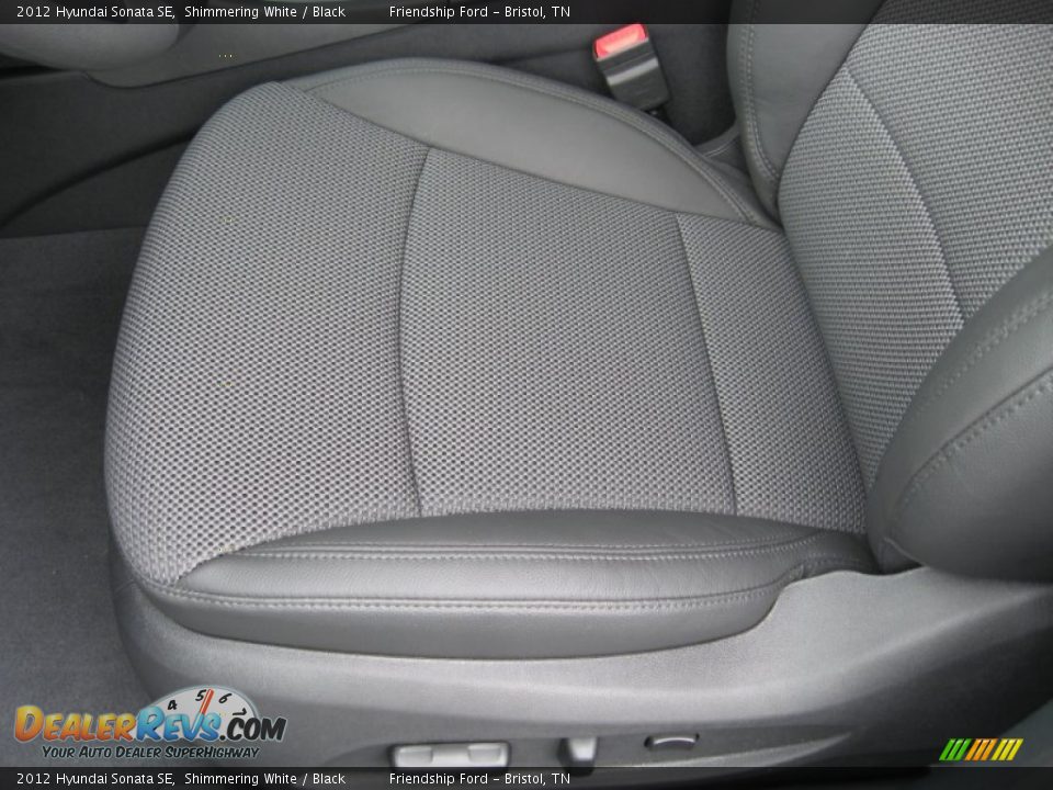Black Interior - 2012 Hyundai Sonata SE Photo #14