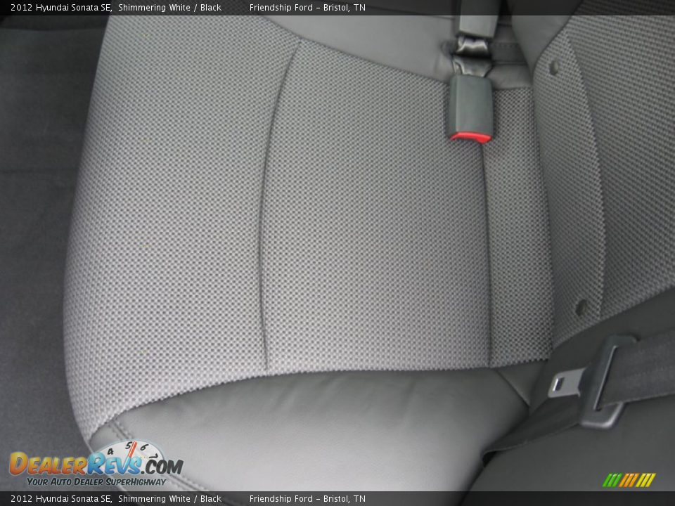 2012 Hyundai Sonata SE Shimmering White / Black Photo #17