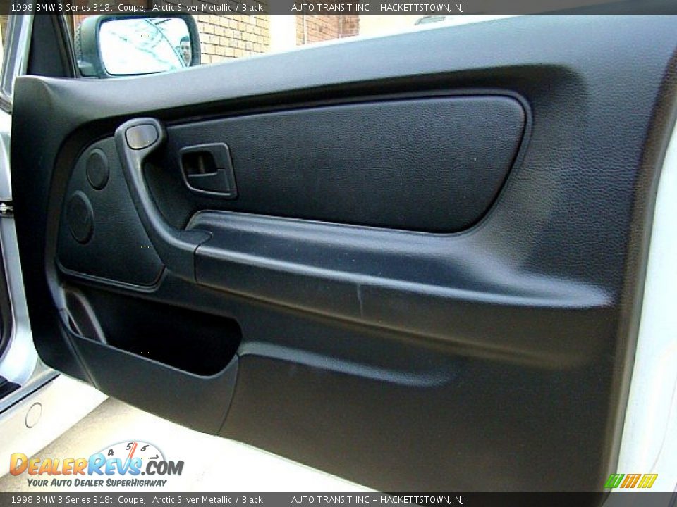 Door Panel of 1998 BMW 3 Series 318ti Coupe Photo #18