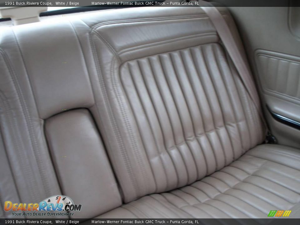 1991 Buick Riviera Coupe White / Beige Photo #13