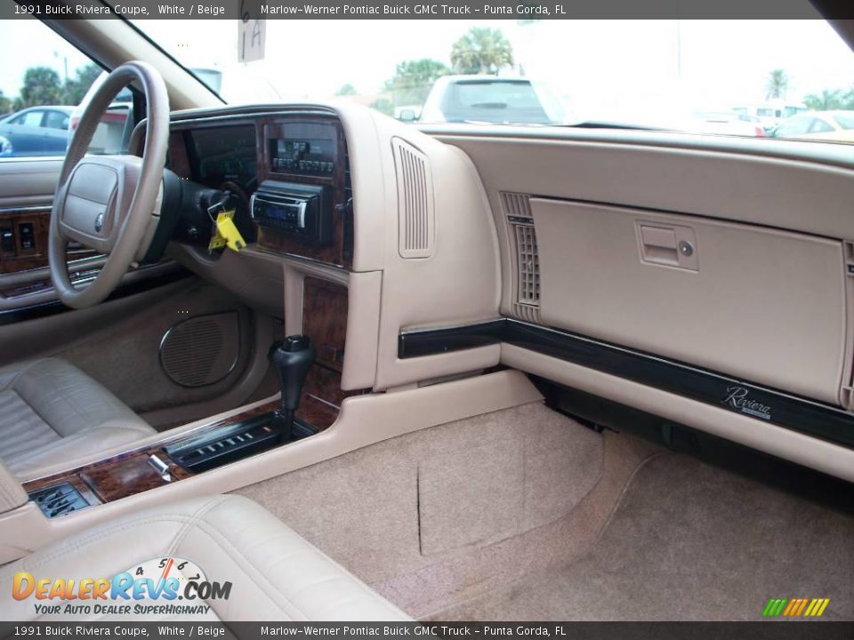 1991 Buick Riviera Coupe White / Beige Photo #21