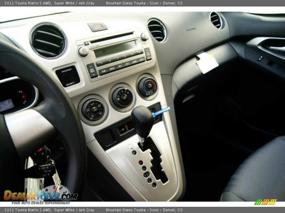 2011 Toyota Matrix S AWD Super White / Ash Gray Photo #6
