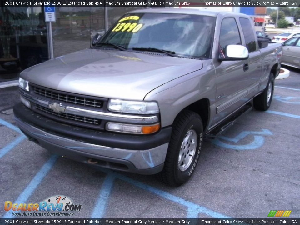 2001 Chevrolet Silverado 1500 LS Extended Cab 4x4 Medium Charcoal Gray Metallic / Medium Gray Photo #2