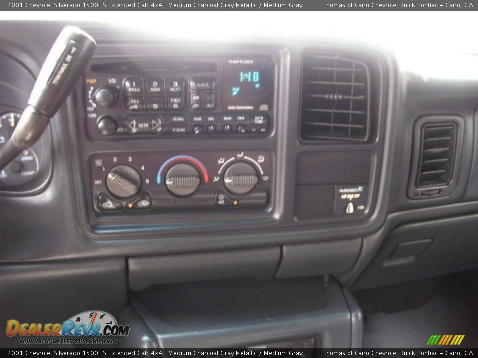 2001 Chevrolet Silverado 1500 LS Extended Cab 4x4 Medium Charcoal Gray Metallic / Medium Gray Photo #17