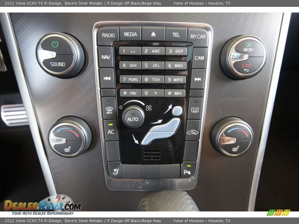 Controls of 2012 Volvo XC60 T6 R-Design Photo #16