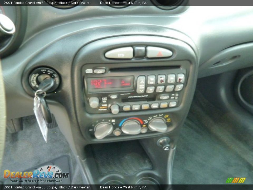 2001 Pontiac Grand Am SE Coupe Black / Dark Pewter Photo #18