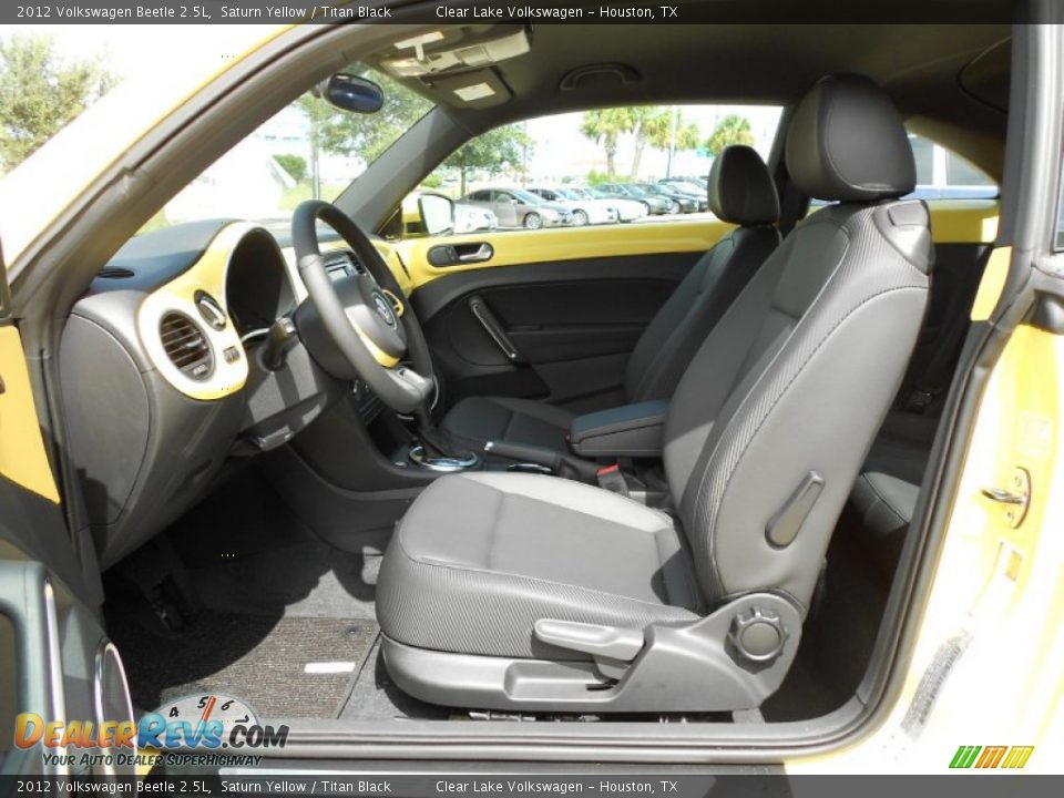 Titan Black Interior - 2012 Volkswagen Beetle 2.5L Photo #11