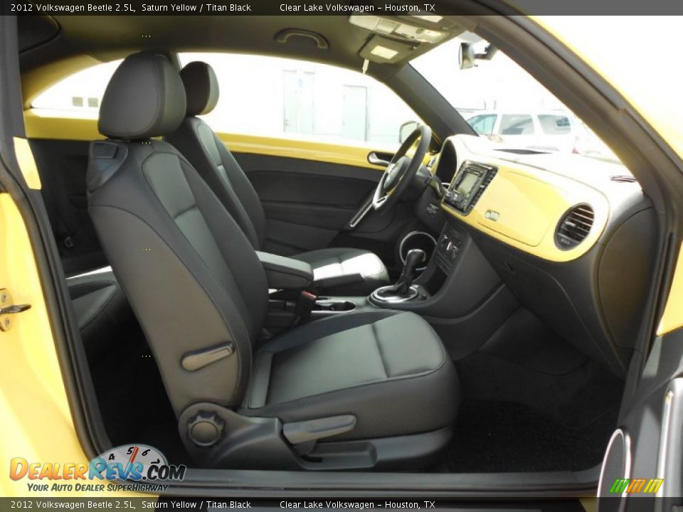 Titan Black Interior - 2012 Volkswagen Beetle 2.5L Photo #13