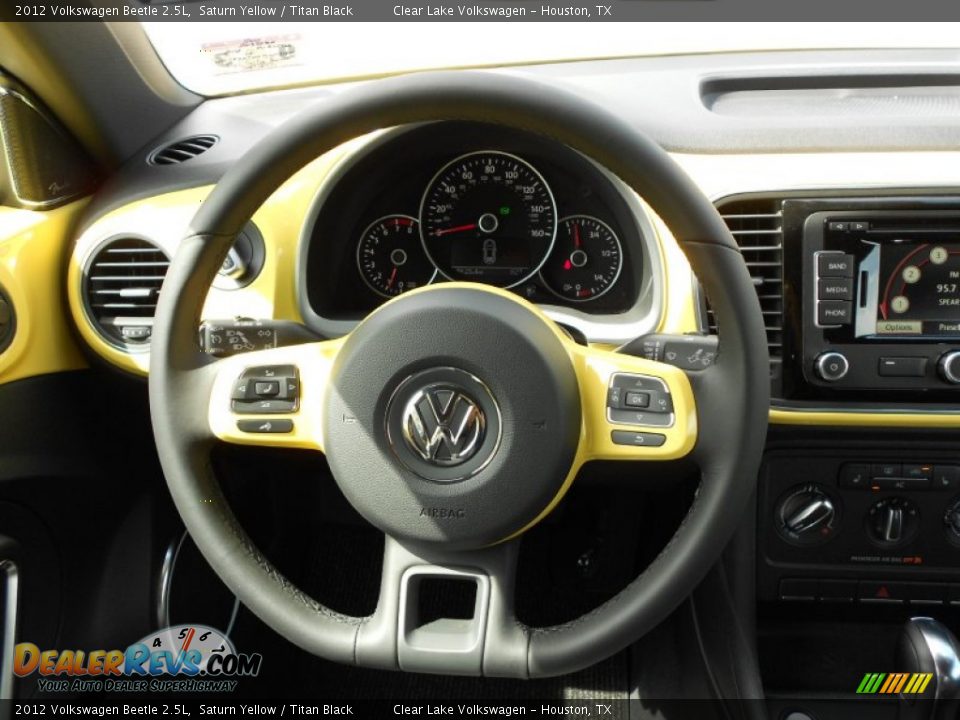 2012 Volkswagen Beetle 2.5L Steering Wheel Photo #16