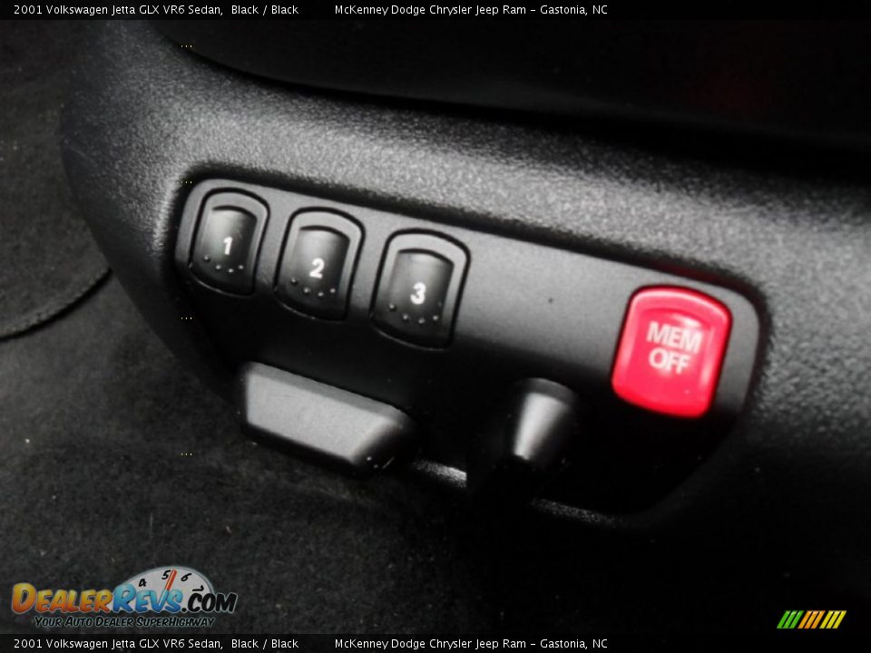 2001 Volkswagen Jetta GLX VR6 Sedan Black / Black Photo #8