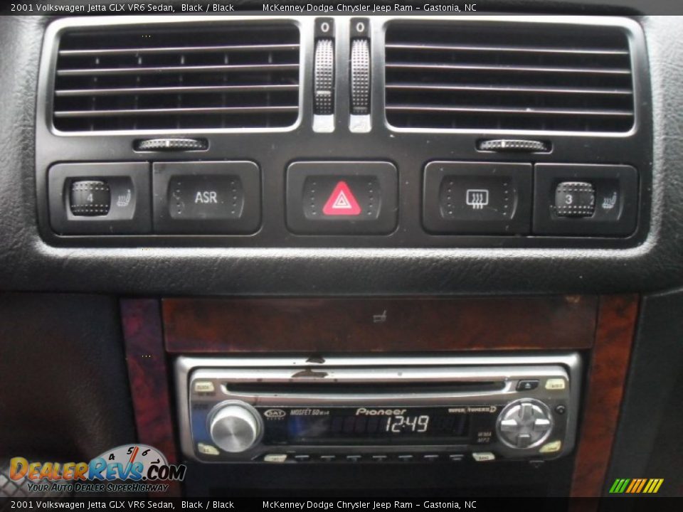 2001 Volkswagen Jetta GLX VR6 Sedan Black / Black Photo #12