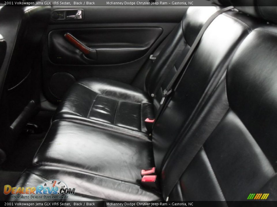 2001 Volkswagen Jetta GLX VR6 Sedan Black / Black Photo #15