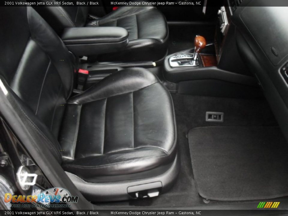 2001 Volkswagen Jetta GLX VR6 Sedan Black / Black Photo #20
