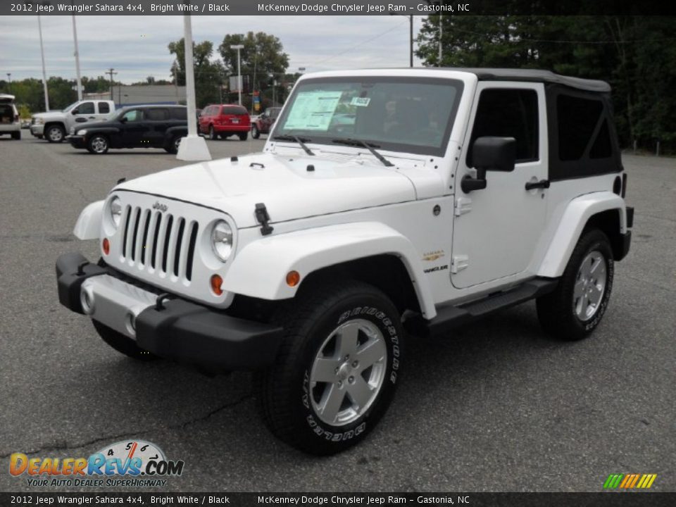 Jeep sahara 2012 black #2