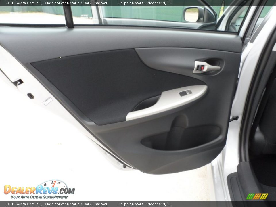 2011 Toyota Corolla S Classic Silver Metallic / Dark Charcoal Photo #20